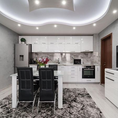 City Apartments - A Brand New Luxury & Comfy 2 Асеновград Экстерьер фото